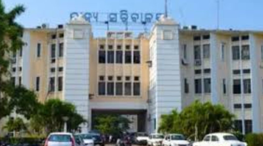 ରାଜ୍ୟରେ ୯ ବରିଷ୍ଠ ଓଏଏସ୍ ଅଫିସରଙ୍କ ଅଦଳ ବଦଳ