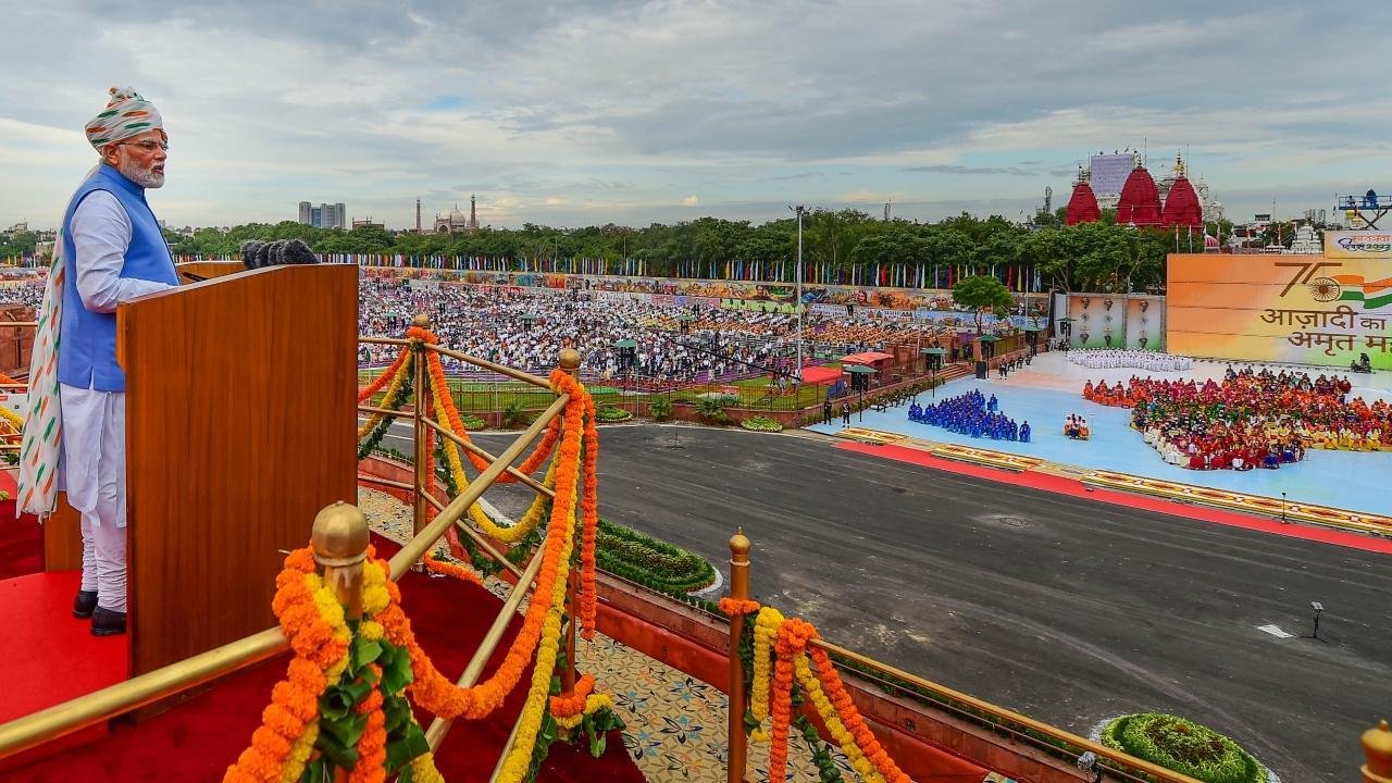 ଦେଶର ବିକାଶରେ ଶ୍ରମିକ, କୃଷକ ଏବଂ ମହିଳାଙ୍କ ହାତ ରହିଛି:ପ୍ରଧାନମନ୍ତ୍ରୀ