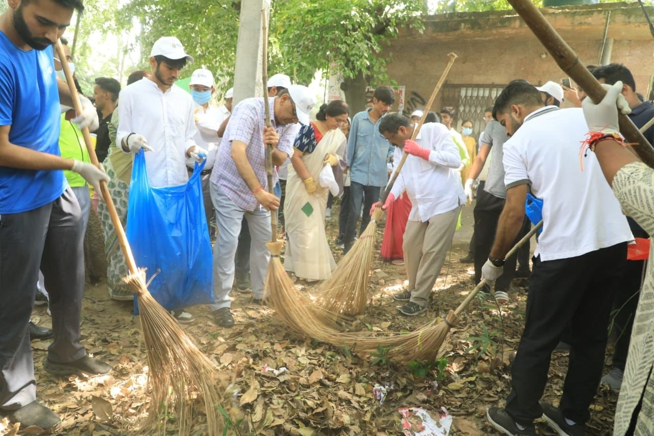 ‘ସ୍ୱଚ୍ଛ ଭାରତ’କୁ ଜନଆନ୍ଦୋଳନ ରୂପ ଦେବାର ଅନନ୍ୟ ପ୍ରୟାସ- ଧର୍ମେନ୍ଦ୍ର ପ୍ରଧାନ
