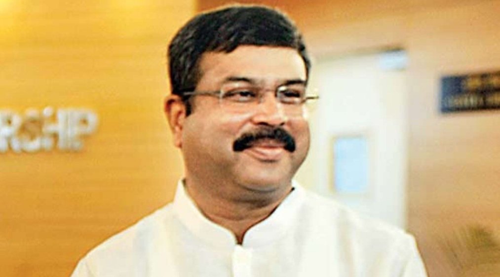 ଧୀରଜଙ୍କ ମନ୍ତବ୍ୟକୁ କଟାକ୍ଷ କରି ଏହା କହିଲେ ଧର୍ମେନ୍ଦ୍ର