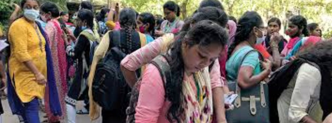  ଆବେଦନ ପ୍ରକ୍ରିୟା ଆରମ୍ଭ:  କଲେଜ ବଦଳାଇ ପାରିବେ +୨ ପ୍ରଥମ ବର୍ଷ ଛାତ୍ରଛାତ୍ରୀ