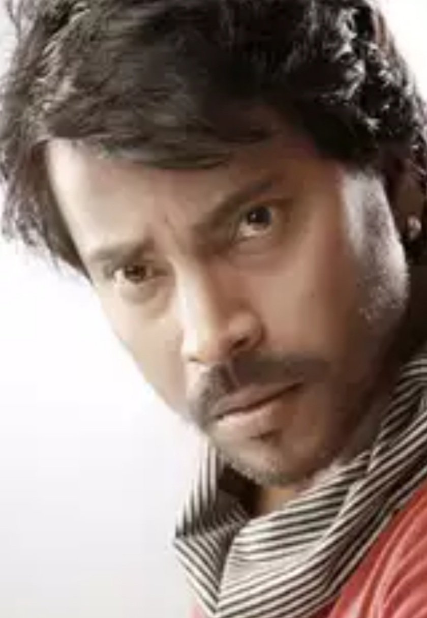 କଂଗ୍ରେସ ଭବନରେ ହାତ ଧରିଲେ ମନୋଜ