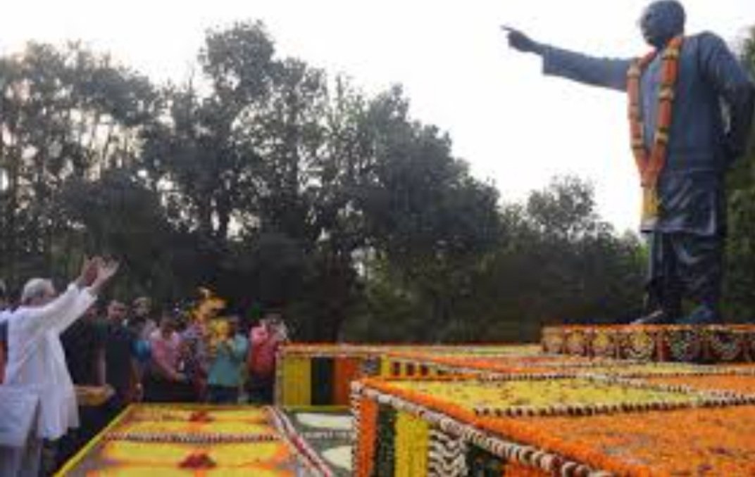 ପ୍ରବାଦ ପୁରୁଷଙ୍କୁ ଶ୍ରଦ୍ଧାଞ୍ଜଳୀ ଦେଲେ ମୁଖ୍ୟମନ୍ତ୍ରୀ