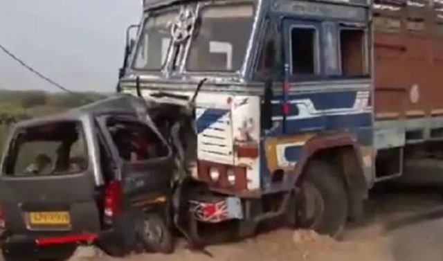 ଗୁଜୁରାଟରେ ମର୍ମନ୍ତୁଦ ଦୁର୍ଘଟଣା: ୧୦ ଜଣଙ୍କ ମୃତ୍ୟୁ 