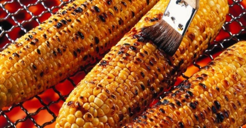 ମକା ଖାଇବା ପରେ ସଙ୍ଗେ ସଙ୍ଗେ ପିଉଛନ୍ତି କି ପାଣି, ହୋଇପାରେ ସମସ୍ୟା 