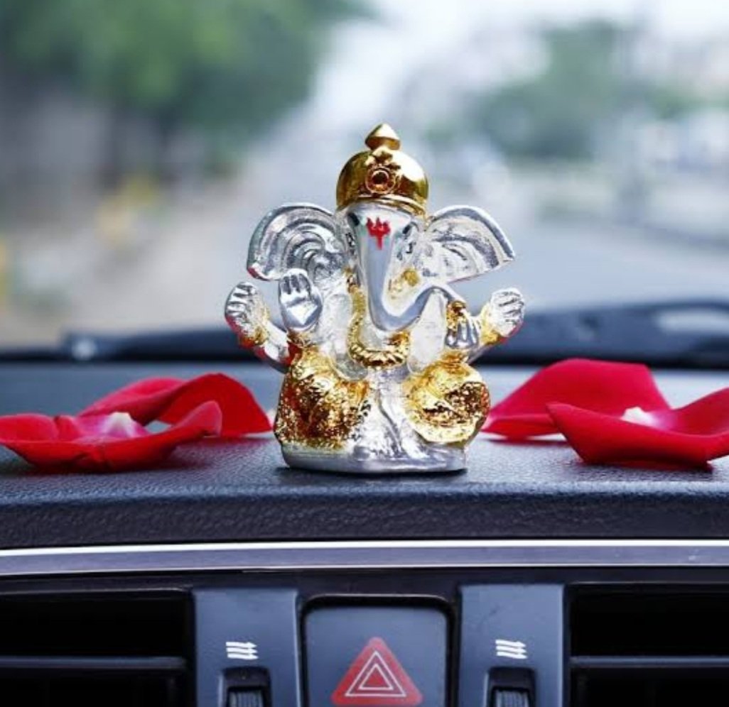 କାର୍ରେ ରଖନ୍ତୁ ଛୋଟ ଛୋଟ ଜିନିଷ, ଟଳିଯିବ ବିପଦ