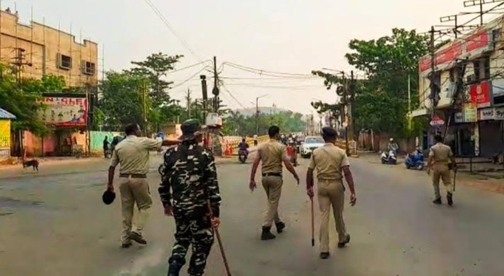 ବାଲେଶ୍ଵର ପୌରାଞ୍ଚଳରେ କର୍ଫ୍ୟୁ ଜାରି 