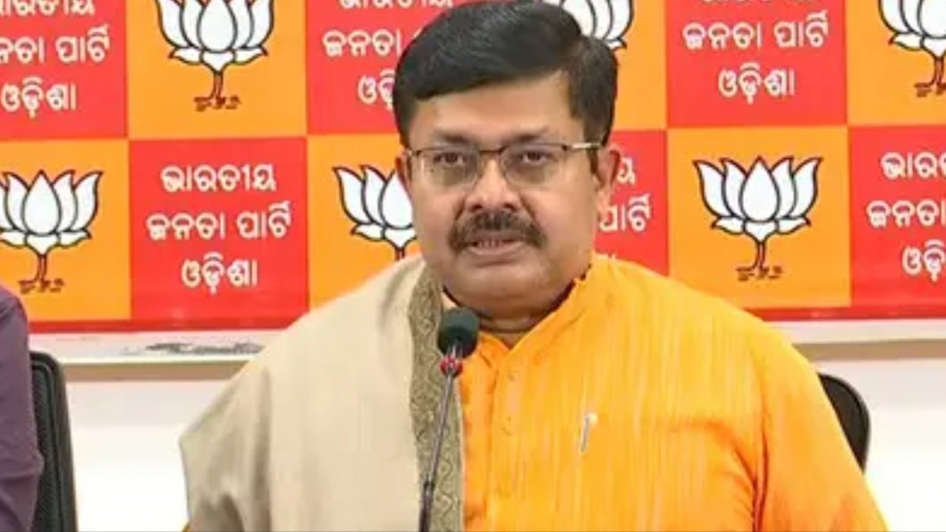ପାଣ୍ଡିଆନଙ୍କ ହେଲିକପ୍ଟର ଗସ୍ତ ଖର୍ଚ୍ଚ ନେଇ ଏହା କହିଲେ ପୃଥ୍ୱୀରାଜ ହରିଚନ୍ଦନ