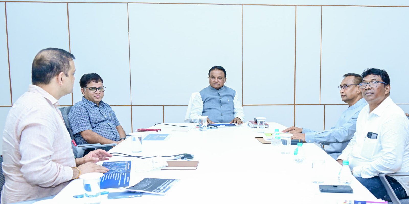 ଧରଣୀଧର ବିଶ୍ବବିଦ୍ୟାଳୟ, କେନ୍ଦୁଝର ଭିତ୍ତିଭୂମି ବିକାଶ ତ୍ବରାନ୍ବିତ କରିବାକୁ ମୁଖ୍ୟମନ୍ତ୍ରୀଙ୍କ ନିର୍ଦ୍ଦେଶ