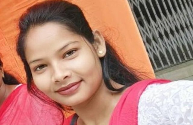 କାହିଁକି ଝୁଲିପଡ଼ିଲେ ମହିଳା ଯନ୍ତ୍ରୀ ?