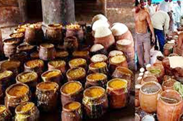 ଆନନ୍ଦ ବଜାରରେ ବିକ୍ରି ହେବନି ବାସି ଅବଢ଼ା, ମୁତୟନ ହେଲେ ୨୦ ଅବସରପ୍ରାପ୍ତ ସେନା କର୍ମଚାରୀ