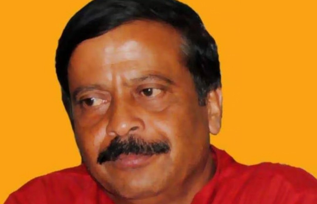 ବନ୍ୟା ସ୍ଥିତି: ଏସଆରସିଙ୍କ କାର୍ଯ୍ୟାଳୟରେ ସମୀକ୍ଷା କଲେ ସୁରେଶ ପୂଜାରୀ