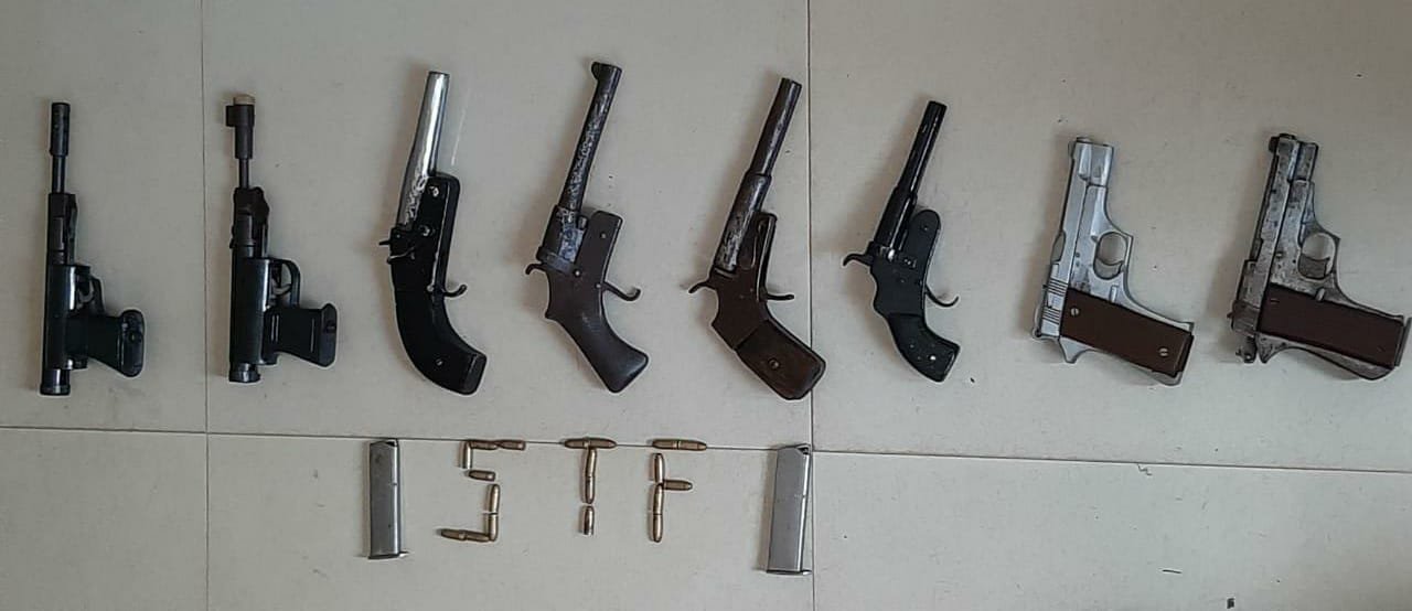 ଏସଟିଏଫ କବଜାରେ ୨ ବନ୍ଧୁକ ବେପାରୀ