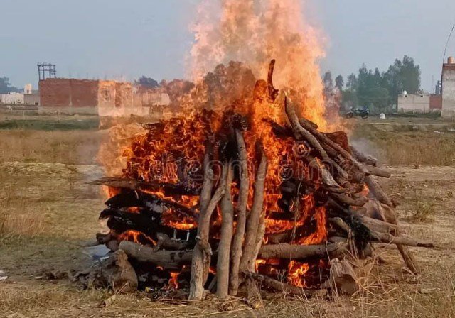 ଗୁଣି ସନ୍ଦେହରେ ହତ୍ୟା କଲେ, ଅନ୍ୟ ଜଣଙ୍କ ଜୁଇରେ ଜାଳିଦେଲେ