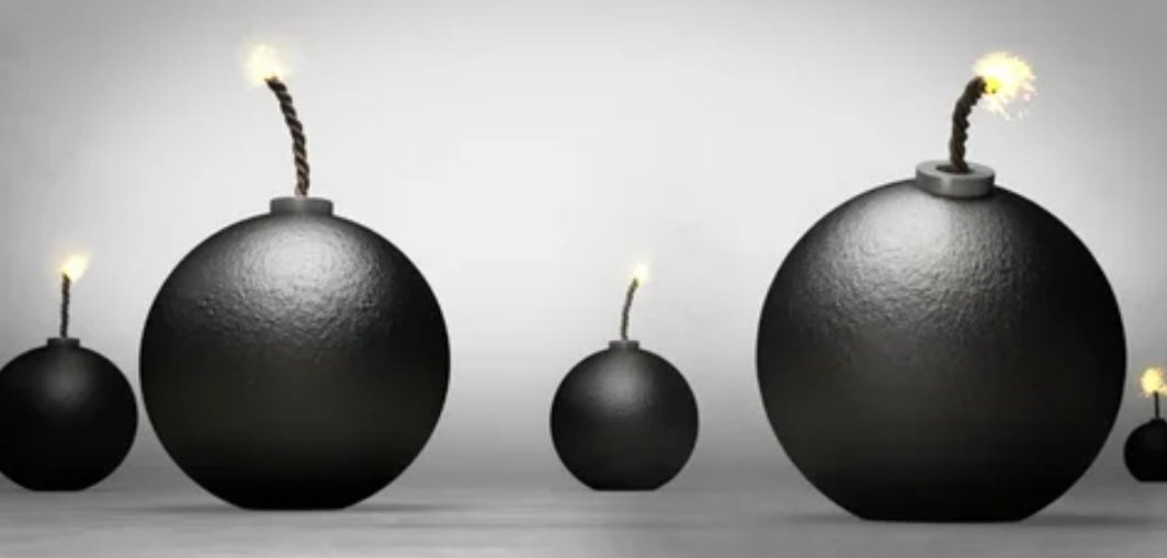 ବ୍ୟାଗ୍‌ ଭର୍ତ୍ତି ବୋମା ଜବତ 