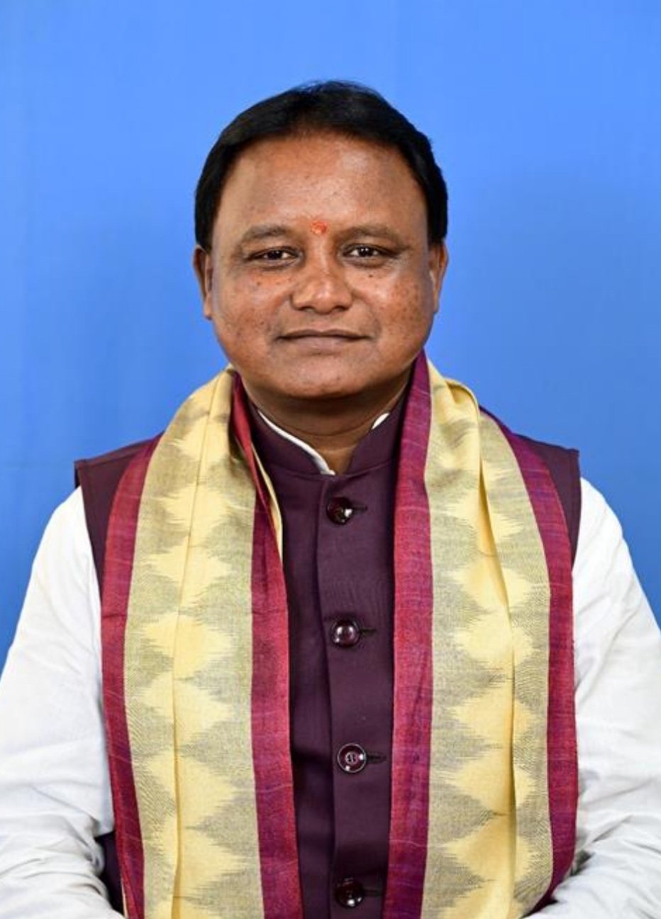 ଉତ୍ତମଙ୍କୁ ଶେଷ ଦର୍ଶନ କଲେ ମୁଖ୍ୟମନ୍ତ୍ରୀ