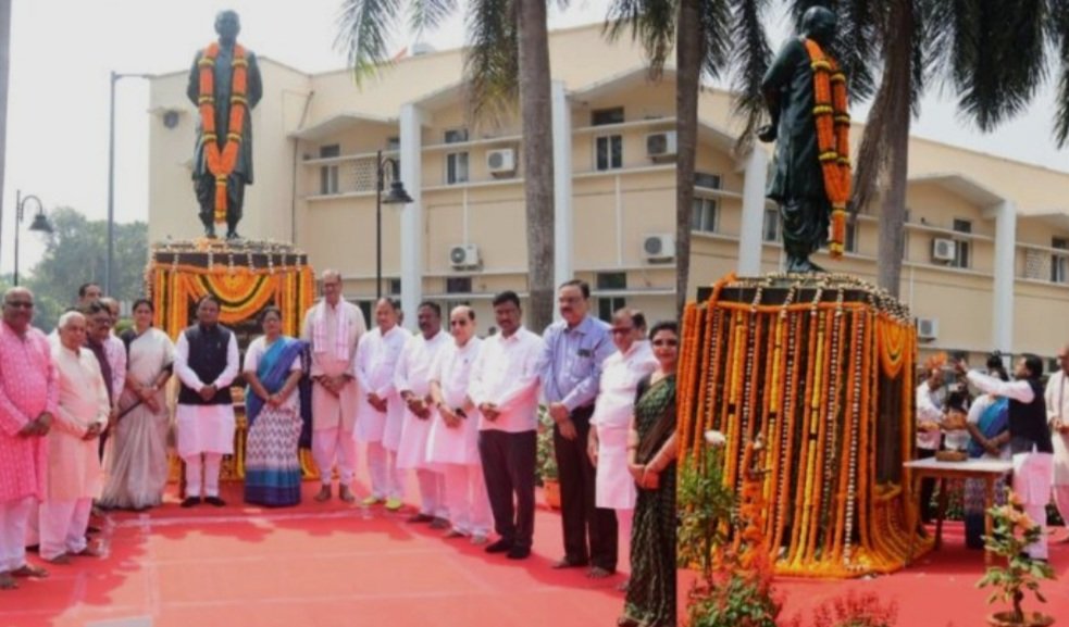 ବିଧାନସଭାରେ ବିଜୁ ଜୟନ୍ତୀ ପାଳିତ 