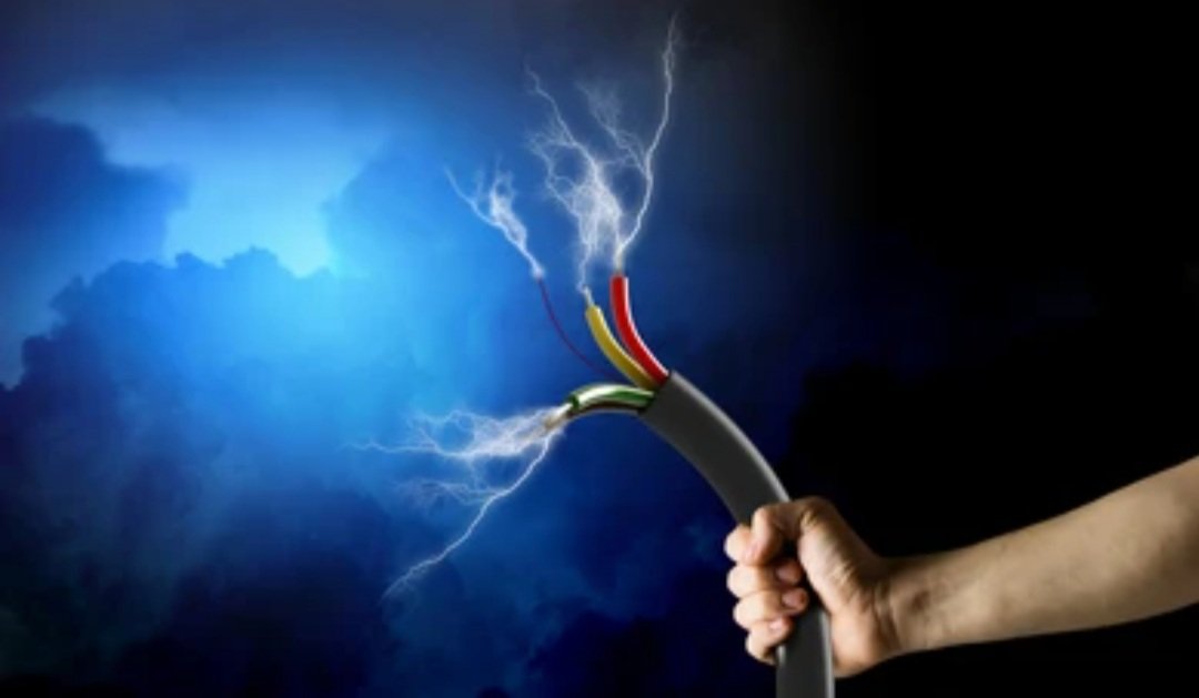 ବିଦ୍ୟୁତ୍ ତାର ସଂସ୍ପର୍ଶରେ ଆସି ଶ୍ରମିକ ଗୁରୁତର 