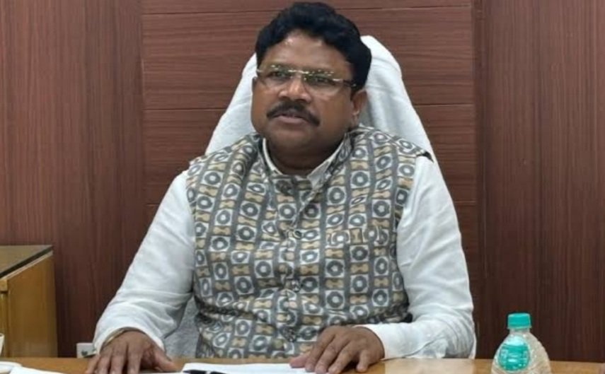 ୬ ରୋଗୀଙ୍କ ମୃତ୍ୟୁ ଘଟଣା: ସମୀକ୍ଷା କଲେ ସ୍ୱାସ୍ଥ୍ୟମନ୍ତ୍ରୀ