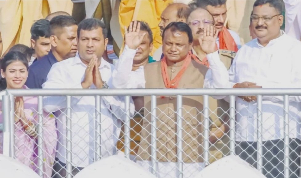 ଶ୍ରୀକ୍ଷେତ୍ରରେ ମହାପ୍ରଭୁଙ୍କୁ ଦର୍ଶନ କଲେ ମୁଖ୍ୟମନ୍ତ୍ରୀ 
