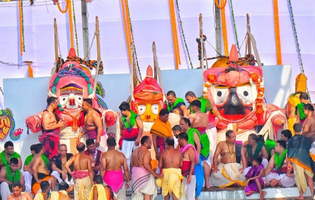 ପବିତ୍ର ଦେବସ୍ନାନ ପୂର୍ଣ୍ଣିମା: ଦିଅଁଙ୍କ ଦିବ୍ୟସ୍ନାନ ପାଇଁ ସଜେଇ ହୋଇଛି ସ୍ନାନବେଦୀ 