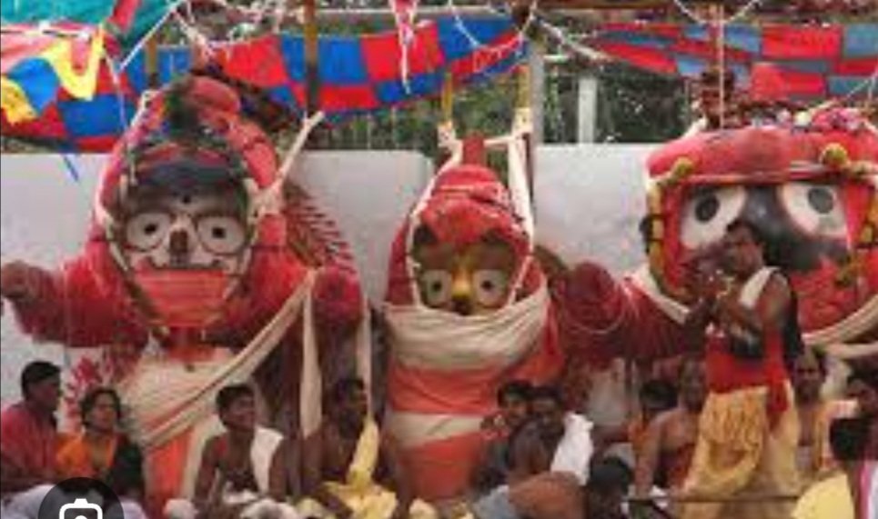 ଉଲ୍ଲଙ୍ଘନ: ସାହାଣମେଲା ସମୟରେ ଠାକୁରଙ୍କ ଶ୍ରୀଅଙ୍ଗକୁ ଛୁଇଁ ଦର୍ଶନ କଲେ ଶ୍ରଦ୍ଧାଳୁ