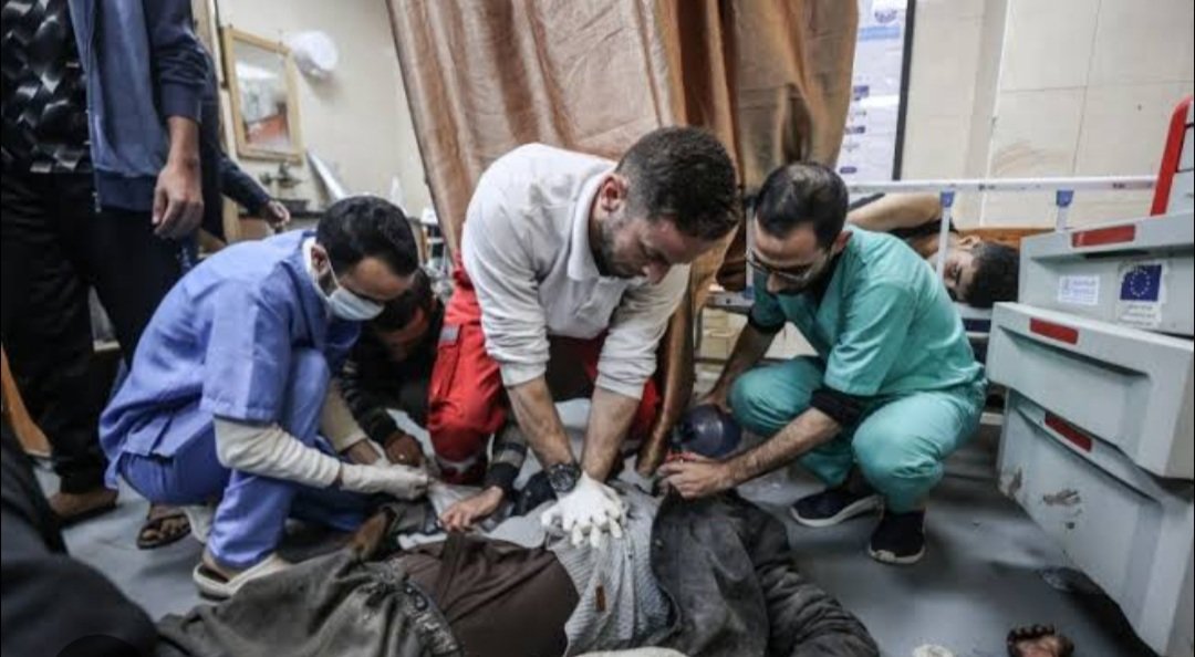 ଭୋକରେ ଆଉଟୁପାଉଟୁ ଗାଜା ଡାକ୍ତର, ରୋଗୀ ସେବା କରୁ କରୁ ହେଉଛନ୍ତି ଅଚେତ୍ 