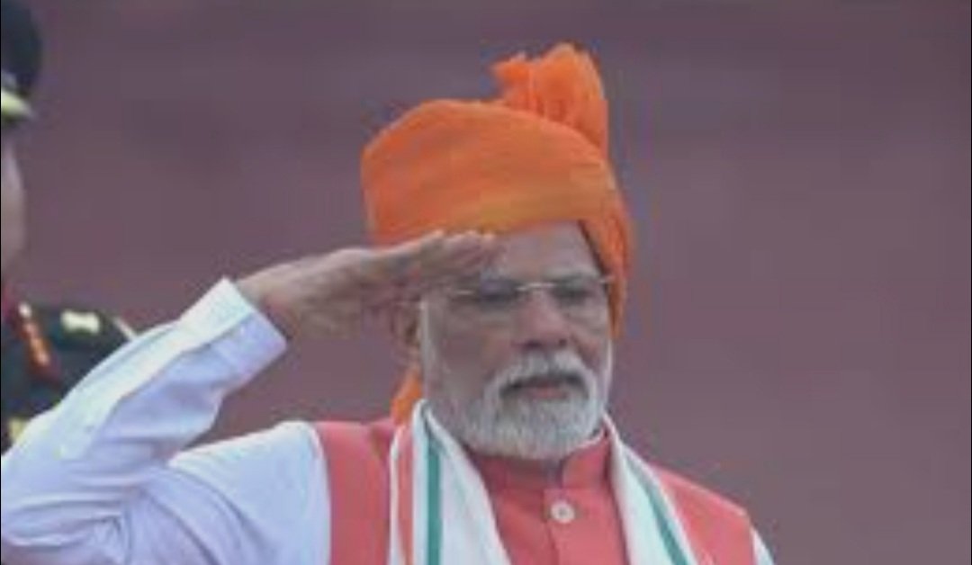 ଲାଲକିଲାରେ ପତାକା ଉତ୍ତୋଳନ କଲେ ମୋଦୀ