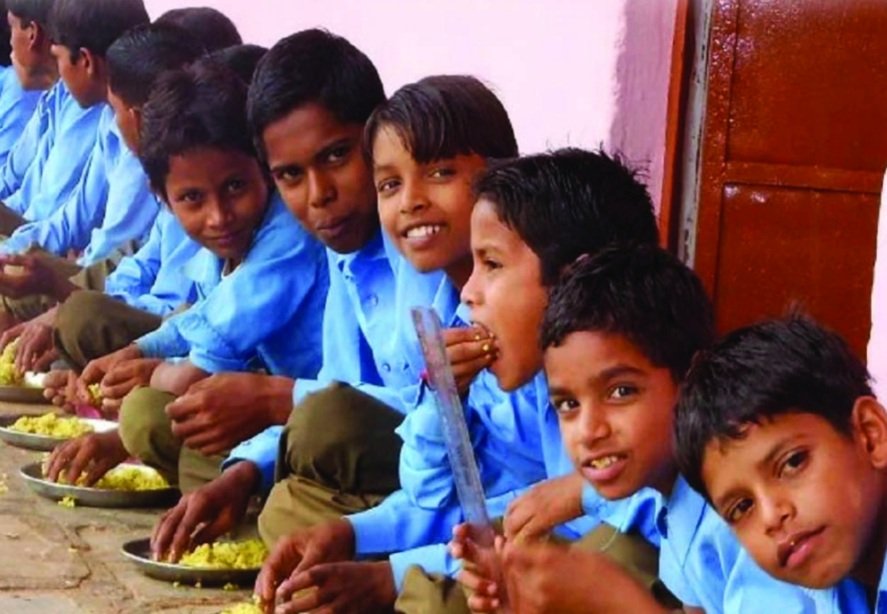 ୧୧ ଦିନର ମଧ୍ୟାହ୍ନ ଭୋଜନ ବାବଦ ଚାଉଳ ଓ ସାମଗ୍ରୀ ଖର୍ଚ୍ଚ ପାଇବେ ଛାତ୍ରଛାତ୍ରୀ