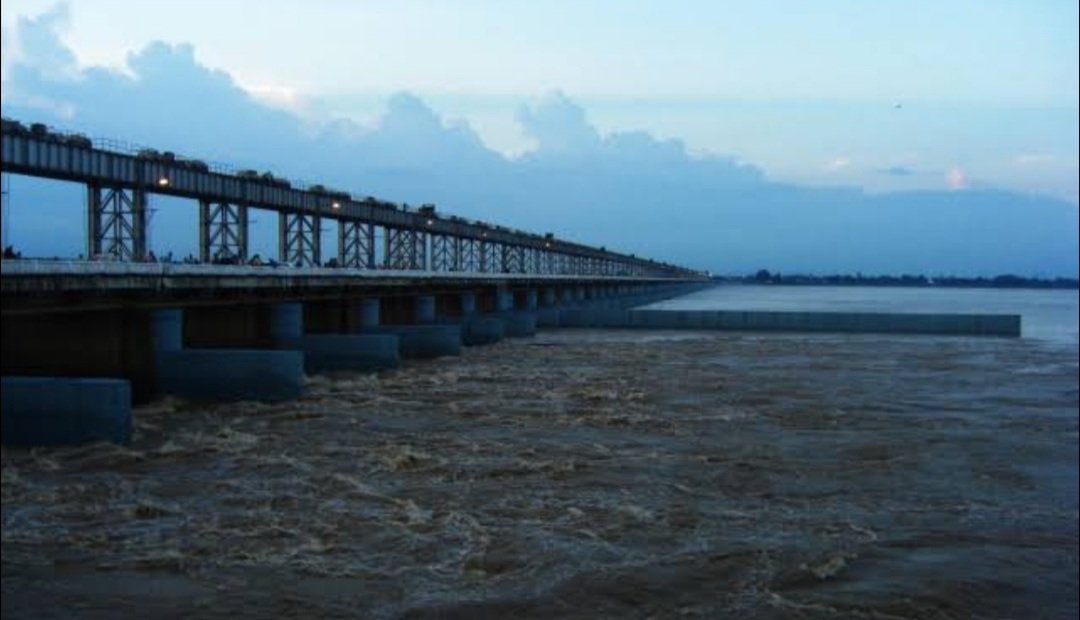  ମହାନଦୀରେ ଜଳସ୍ତର ବଢ଼ିବା ସମ୍ଭାବନା, ଆସିପାରେ ବନ୍ୟା