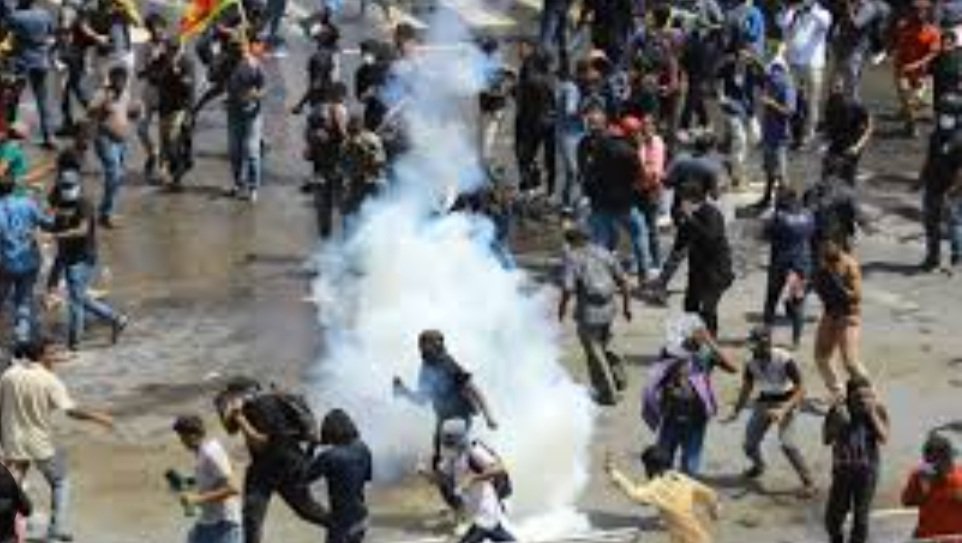 ନେପାଳରେ ଭୟଙ୍କର ବିକ୍ଷୋଭ: ଅବତରଣ ଅନୁମତି ମିଳିଲାନି,  ଫେରି ଆସିଲା ବିମାନ 