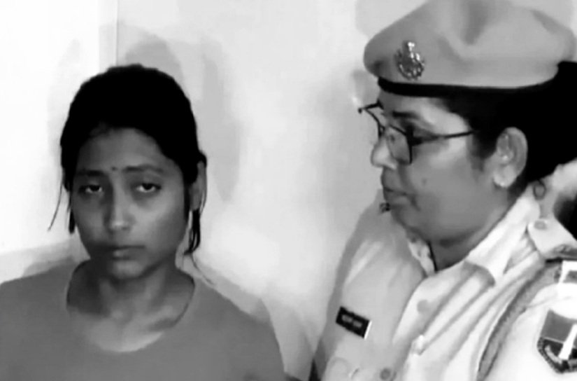 ପିଶାଚୀ ସାଜିଲା ମାଆ, ନିଜ ଝିଅର କଲା ହତ୍ୟା 