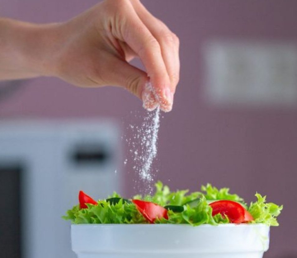 ଏହିସବୁ ଖାଦ୍ୟରେ ମିଶାନ୍ତୁନି ଲୁଣ