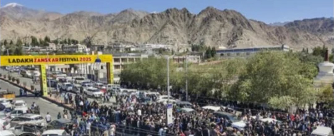 ଲେହରେ ତୀବ୍ର ହେଲାଣି ଜେନ୍‍-ଜେଡ୍‍ ଆନ୍ଦୋଳନ, ବିଜେପି କାର୍ଯ୍ୟାଳୟକୁ ପୋଡିଦେଲେ ବିକ୍ଷୋଭକାରୀ 