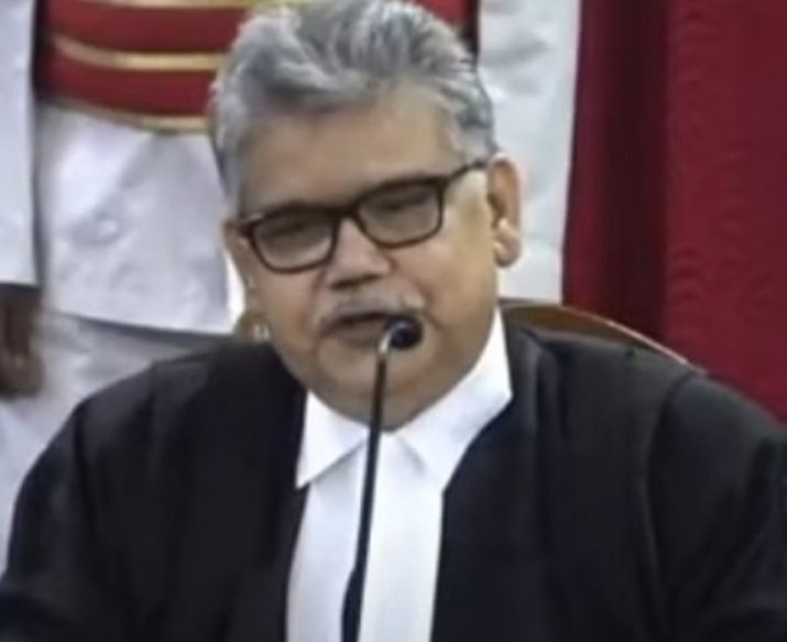 ଦୁର୍ଘଟଣାରୁ ଅଳ୍ପକେ ବର୍ତ୍ତିଲେ ଉଚ୍ଚ ନ୍ୟାୟାଳୟର ନ୍ୟାୟାଧିସ