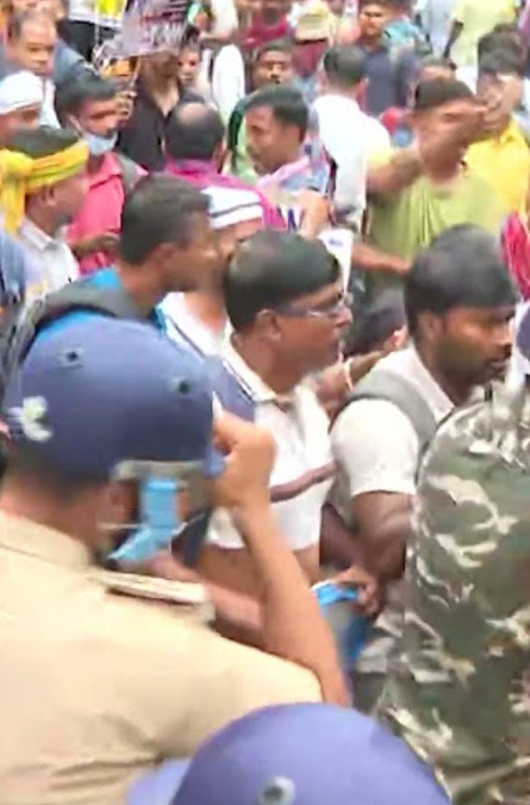 କଟକ ସହରରେ ଶାନ୍ତି ବଜାୟ ରଖିବାକୁ ଅନୁରୋଧ କଲା ଓଡ଼ିଶା ପୁଲିସ