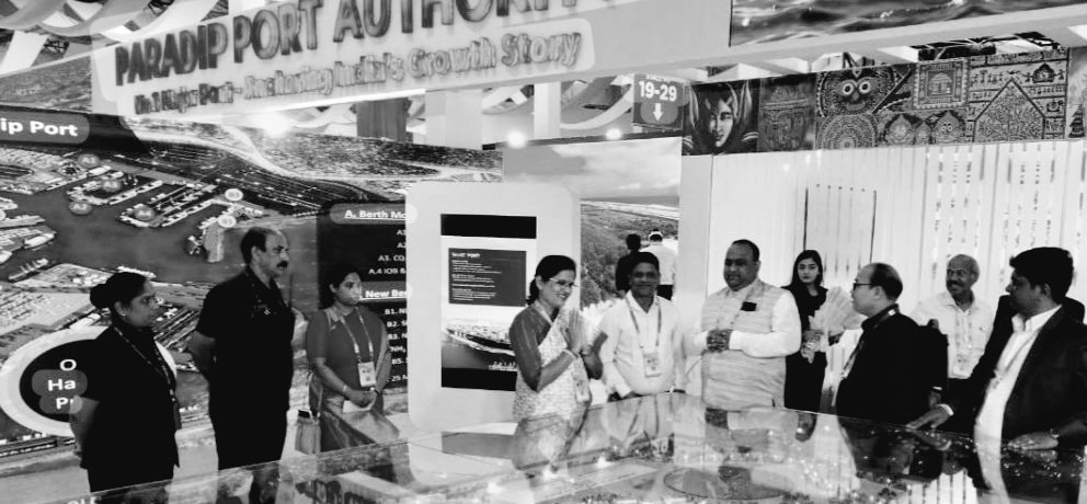 ପାରାଦ୍ୱୀପ ପୋର୍ଟ ପକ୍ଷରୁ ପ୍ରସ୍ତୁତ ଷ୍ଟଲ ବୁଲି ଦେଖିଲେ ପ୍ରଭାତୀ ପରିଡା 