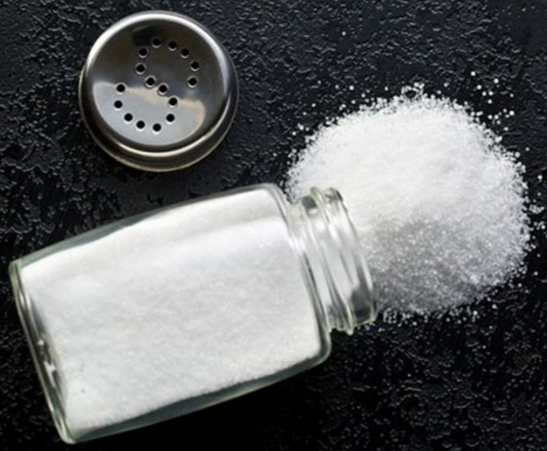 ହାତରୁ ଲୁଣ ପଡ଼ିଗଲେ ଆସିଥାଏ ଅନେକ ସମସ୍ୟା