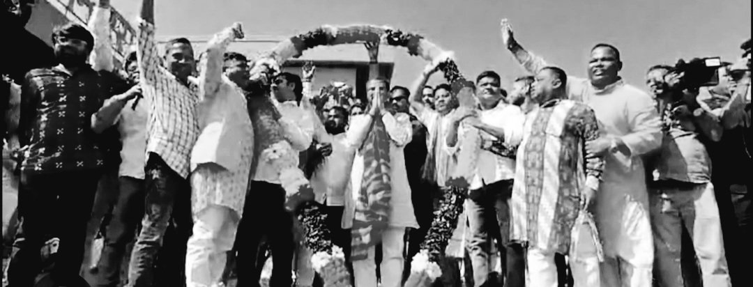 ବିଜୁ ପଟ୍ଟନାୟକ ବିମାନ ବନ୍ଦରରେ ଧର୍ମେନ୍ଦ୍ରଙ୍କୁ ବିପୁଳ ସ୍ୱାଗତ ସମ୍ବର୍ଦ୍ଧନା