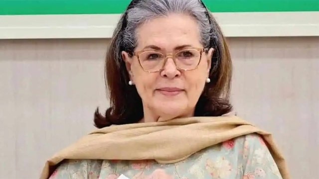 ମୋଦି ସରକାର ମନରେଗାକୁ ଦୁର୍ବଳ କରିବାକୁ ଚେଷ୍ଟା କରିଛନ୍ତି : ସୋନିଆ ଗାନ୍ଧୀ