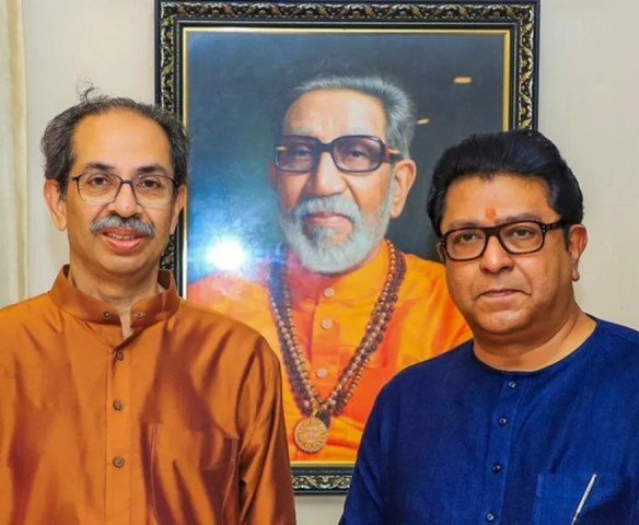 ୨୦ବର୍ଷ ପରେ ଉଦ୍ଧବ-ରାଜ୍ ଏକାଠି