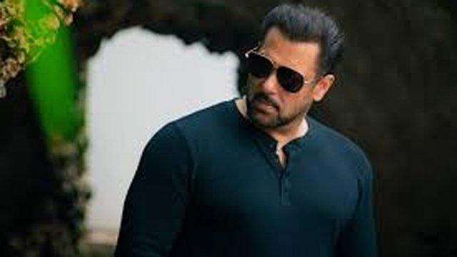 ୬୦ ବର୍ଷରେ ପାଦ ଥାପିଲେ ଭାଇଜାନ