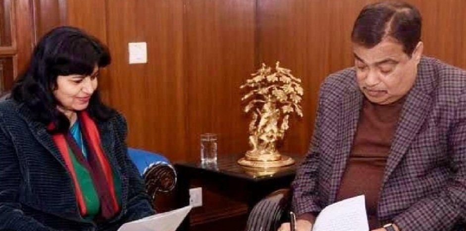 କେନ୍ଦ୍ରମନ୍ତ୍ରୀ ନୀତିନ ଗଡ଼କରୀଙ୍କୁ ଭେଟି ଏହି ଦାବି ରଖିଲେ ଅପରାଜିତା 