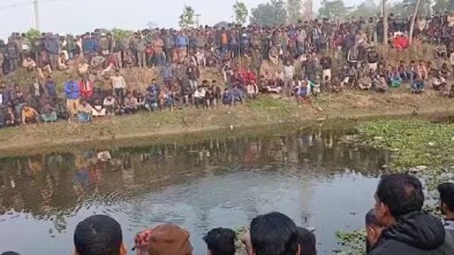 ପୁଣି ଜଣେ ହିନ୍ଦୁଙ୍କ ମୃତ୍ୟୁ, ଜନ ଆକ୍ରୋଶ ଦେଖି ପୋଖରୀକୁ ଡେଇଁ ଜୀବନ ହାରିଲା ଯୁବକ