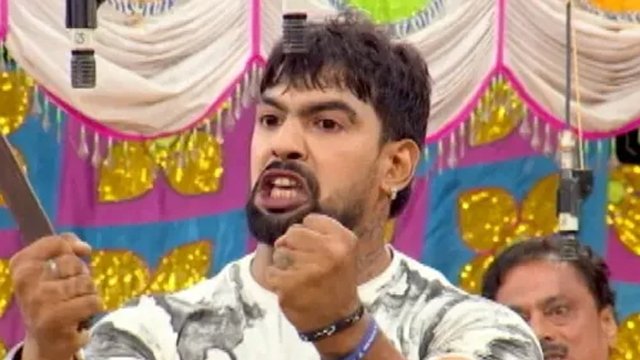 ଅଦାଲତଙ୍କ ନିର୍ଦ୍ଦେଶ, ମଞ୍ଚକୁ ଚଢ଼ି ପାରିବେନି ପୀୟୁଷ 