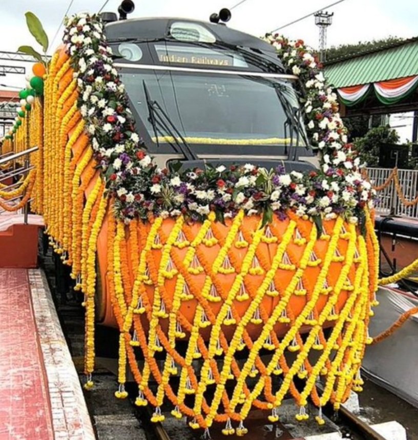  ଦେଶର ପ୍ରଥମ ବନ୍ଦେ ଭାରତ ସ୍ଲିପର ଟ୍ରେନର ଉଦଘାଟିତ 