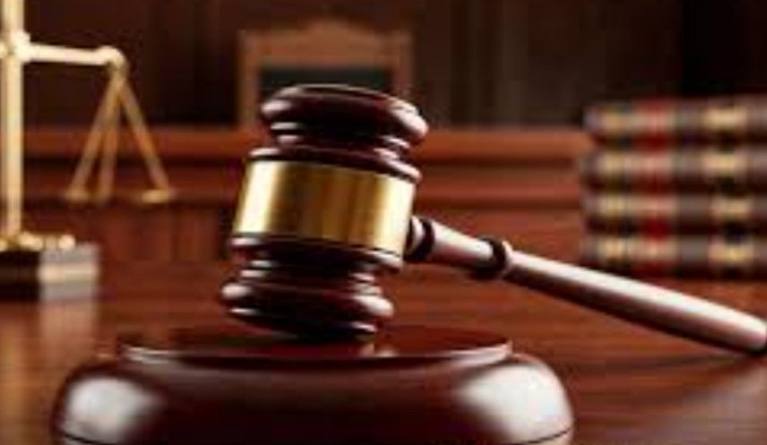 ଲିଭ୍‌-ଇନ୍‌ ରିଲେସନ୍‌ସିପ୍‌ରେ ରହୁଥିବା ଦମ୍ପତିଙ୍କୁ ନେଇ ଏହି ଟିପ୍ପଣୀ ଦେଲେ ...