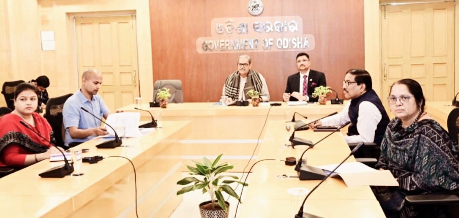 ପ୍ରଧାନମନ୍ତ୍ରୀ ରାଷ୍ଟ୍ରୀୟ କୃଷି ବିକାଶ ଯୋଜନା ଓ କୃଷୋନ୍ନତି ଯୋଜନାର ସମୀକ୍ଷା କଲେ କୃଷି ମନ୍ତ୍ରୀ 