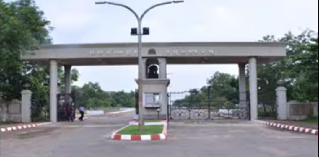 ରାଜ୍ୟପାଳ ବୃଦ୍ଧି କଲେ ଫକୀର ମୋହନ ବିଶ୍ଵବିଦ୍ୟାଳୟ କୂଳପତିଙ୍କ କାର୍ଯ୍ୟକାଳ