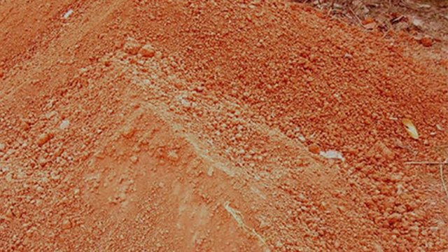 ଚୋରା ମୋରମ ଖଣିରେ ଚଢ଼ଉ, ଛୁ’ ମାରିଲେ ମାଫିଆ